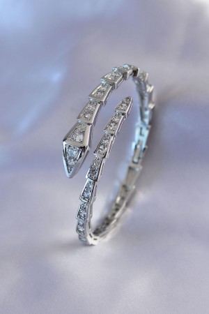 VIP Seri Yılan Model Gümüş Renk Kadın Kelepçe Bileklik - TJ-BB5488 VIP Seri Yılan Model Gümüş Renk Kadın Kelepçe Bileklik - TJ-BB5488