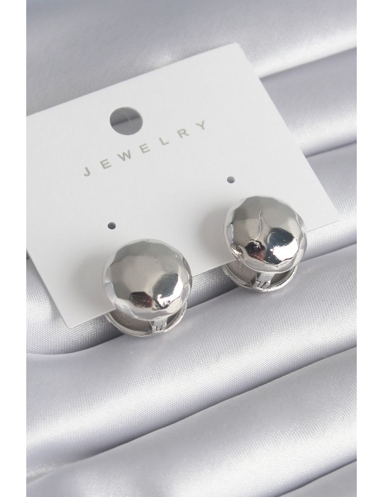 Pirinç Gümüş Renk İşleme Detay Top Model Kadın Küpe - TJ-BKP8479