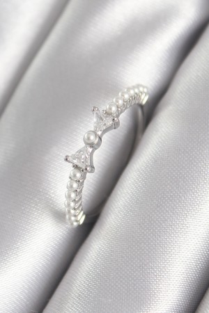 Pirinç Gümüş Renk Zirkon Taşlı Kurdele Model İnci Detay Kadın Yüzük - TJ-BYK3060 Pirinç Gümüş Renk Zirkon Taşlı Kurdele Model İnci Detay Kadın Yüzük - TJ-BYK3060