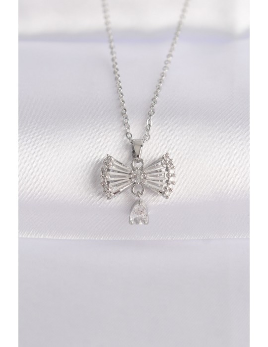 316L Çelik Zincir Gümüş Renk Zirkon Taşlı Kalp Detay Fiyonk Kolye - TJ-BKO8602