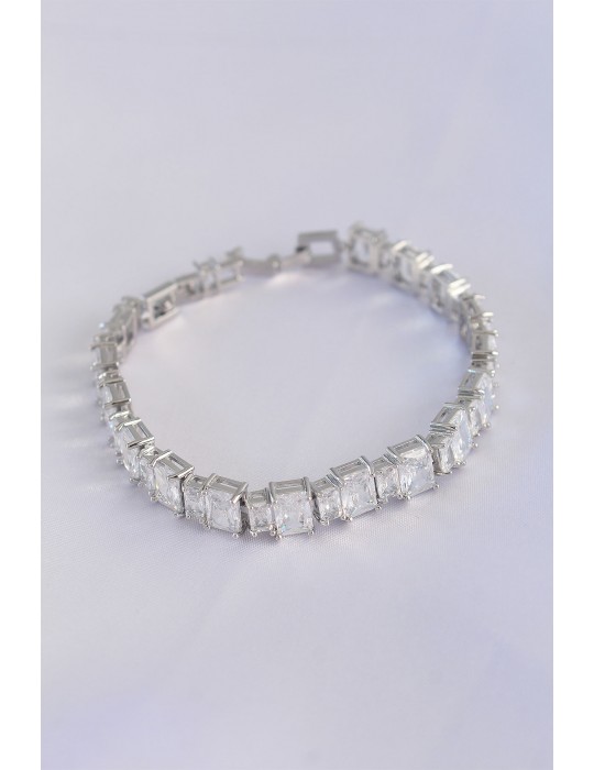 Vip Seri Pirinç Zirkon Taşlı Gümüş Renk Baget Su Yolu Model Bileklik - TJ-BB6066