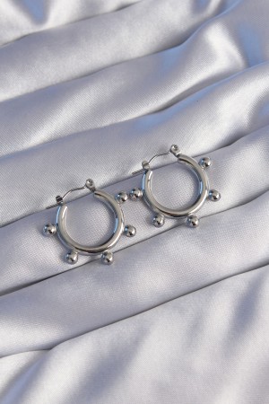 316L Çelik Gümüş Renk Topçuk Tasarımlı Oval Küpe - TJ-BKP9043 316L Çelik Gümüş Renk Topçuk Tasarımlı Oval Küpe - TJ-BKP9043