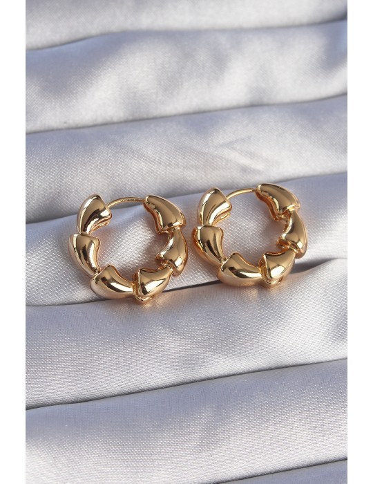 Pirinç Gold Renk Damla Kıvrım Tasarımlı Halka Küpe - TJ-BKP9084