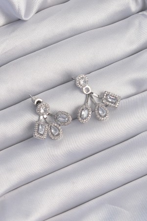 Pirinç Gümüş Renk Zirkon Taşlı Geometrik Model Küpe - TJ-BKP9209 Pirinç Gümüş Renk Zirkon Taşlı Geometrik Model Küpe - TJ-BKP9209