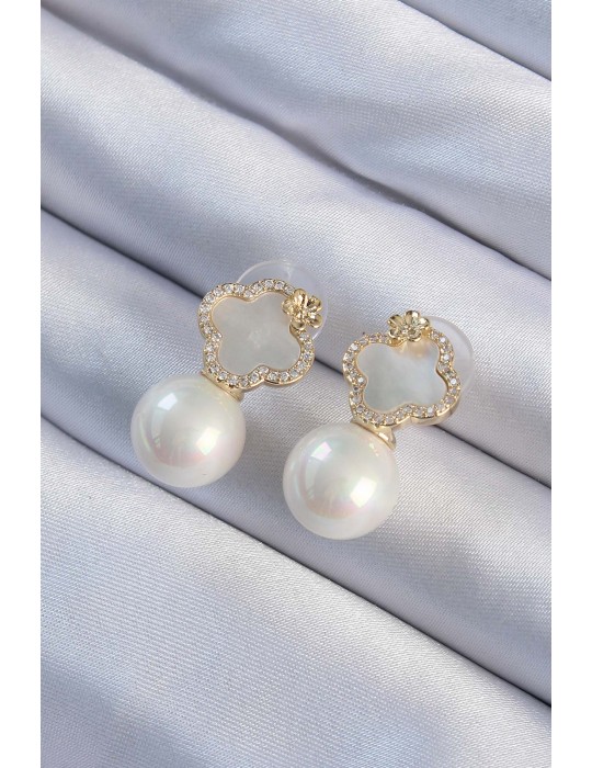 Pirinç Altın Renk Zirkon Taşlı Minimal Çiçek Tasarımlı Kadın Küpe - TJ-BKP9480