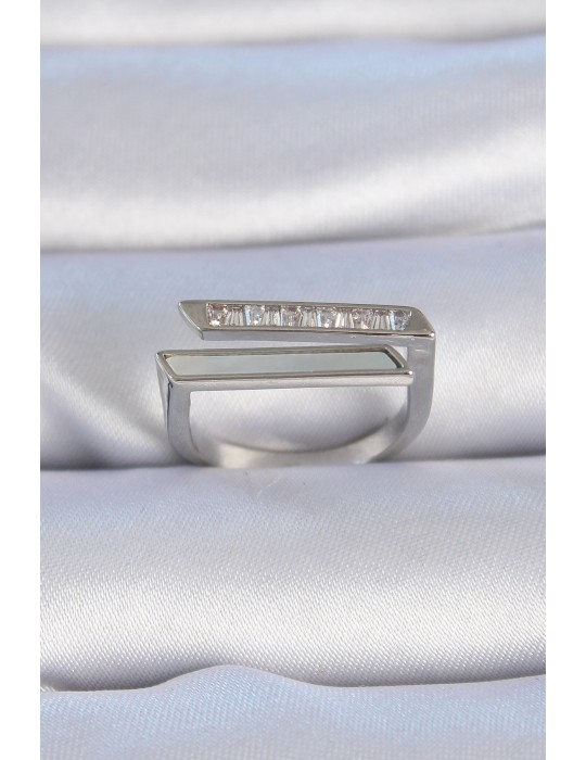 Pirinç Gümüş Renk Zirkon Taşlı Beyaz Sedef Detay Kadın Yüzük - TJ-BYK3349