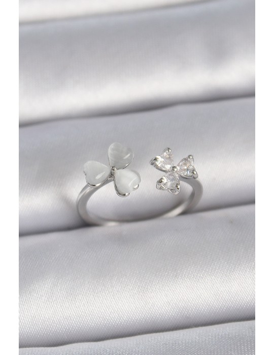 Pirinç Gümüş Renk Ayarlanabilir Zirkon Taşlı Beyaz Mineli Kalp Model Kadın Yüzük - TJ-BYK3389