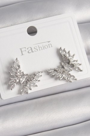 Pirinç Gümüş Renk Zirkon Taşlı Model Kadın Küpe - TJ-BKP9908 Pirinç Gümüş Renk Zirkon Taşlı Model Kadın Küpe - TJ-BKP9908