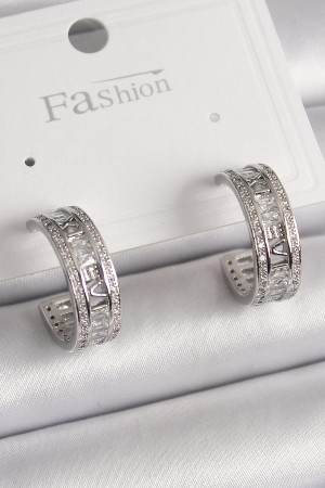 Pirinç Gümüş Renk Zirkon Taşlı İşleme Detay Halka Model Kadın Küpe - TJ-BKP9914 Pirinç Gümüş Renk Zirkon Taşlı İşleme Detay Halka Model Kadın Küpe - TJ-BKP9914