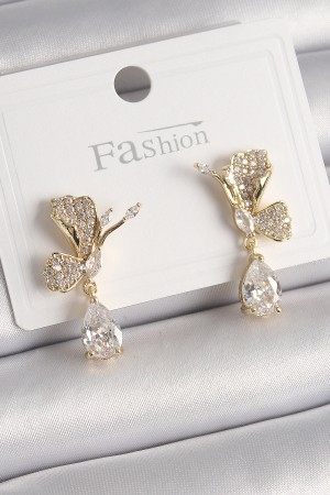 Pirinç Gold Renk Zirkon Taşlı Turna Kuşu Model Sallantı Detay Kadın Küpe - TJ-BKP9919 Pirinç Gold Renk Zirkon Taşlı Turna Kuşu Model Sallantı Detay Kadın Küpe - TJ-BKP9919