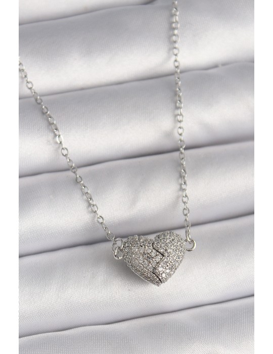 316L Çelik Gümüş Renk Zirkon Taşlı Mıknatıslı Kalp Model Kadın Kolye - TJ-BKO9727