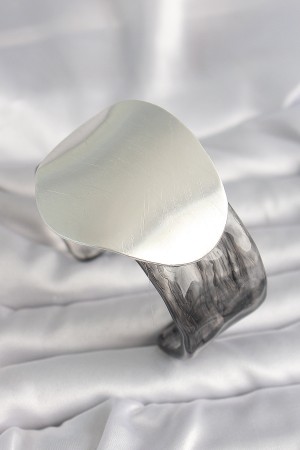 Siyah Mermer Desen Akrilik Pilastik Gümüş Plaka Model Vintage Kadın Bilezik - TJ-BB6669 Siyah Mermer Desen Akrilik Pilastik Gümüş Plaka Model Vintage Kadın Bilezik - TJ-BB6669