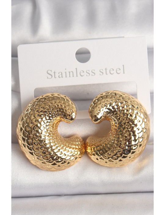 Pirinç Gold Renk Yılan Sırtı İşlemeli Yarım Halka Model Kadın Küpe - TJ-BKP10159
