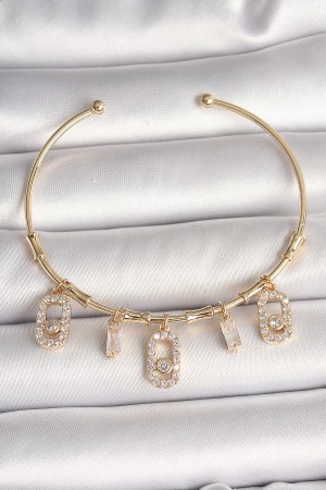 Pirinç Gold Renk Sallantı Zirkon Taşlı Messika Figür Charm Kadın Bileklik - TJ-BB6893 Pirinç Gold Renk Sallantı Zirkon Taşlı Messika Figür Charm Kadın Bileklik - TJ-BB6893