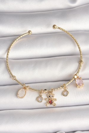 Pirinç Gold Renk Sallantı Zirkon Taşlı Ayıcık Figür Kırmızı Kalp Detay Charm Kadın Bileklik - TJ-BB6896 Pirinç Gold Renk Sallantı Zirkon Taşlı Ayıcık Figür Kırmızı Kalp Detay Charm Kadın Bileklik - TJ-BB6896