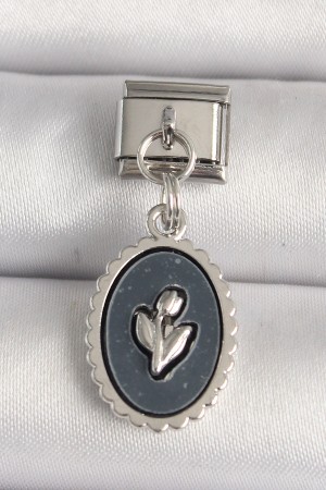 316L Çelik Gümüş Renk Çiçek İşlemeli Siyah Portre Model Nomination Charm - TJ-BC1215 316L Çelik Gümüş Renk Çiçek İşlemeli Siyah Portre Model Nomination Charm - TJ-BC1215