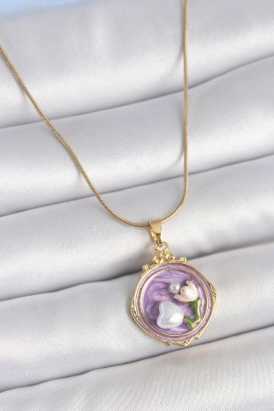 316L Çelik Gold Renk Zincir Mor Mineli İncili Çiçek İşlemeli Portre Model Kadın Kolye - TJ-BKO10149 316L Çelik Gold Renk Zincir Mor Mineli İncili Çiçek İşlemeli Portre Model Kadın Kolye - TJ-BKO10149