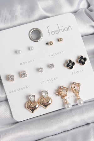 Pirinç Gold Renk Zirkon Taşlı Kalp Figür Siyah Yonca Detay 7 Çift Kadın Küpe Seti - TJ-BKP10541 Pirinç Gold Renk Zirkon Taşlı Kalp Figür Siyah Yonca Detay 7 Çift Kadın Küpe Seti - TJ-BKP10541