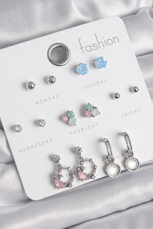 Pirinç Gümüş Renk Zirkon Taşlı Sallantı Halka Model Çiçek Detay 7 Çift Kadın Küpe Seti - TJ-BKP10545 Pirinç Gümüş Renk Zirkon Taşlı Sallantı Halka Model Çiçek Detay 7 Çift Kadın Küpe Seti - TJ-BKP10545