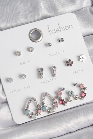 Pirinç Gümüş Renk Zirkon Taşlı Damla Model Çiçek Detay 7 Çift Kadın Küpe Seti - TJ-BKP10549 Pirinç Gümüş Renk Zirkon Taşlı Damla Model Çiçek Detay 7 Çift Kadın Küpe Seti - TJ-BKP10549