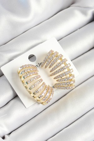 Pirinç Zirkon Taşlı Çoklu Görünümlü Model Gold Renk Kadın Küpe - TJ-BKP10632 Pirinç Zirkon Taşlı Çoklu Görünümlü Model Gold Renk Kadın Küpe - TJ-BKP10632