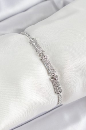 Pirinç Gümüş Renk Zirkon Taşlı Kemik Model Kadın Bileklik - TJ-BB7071