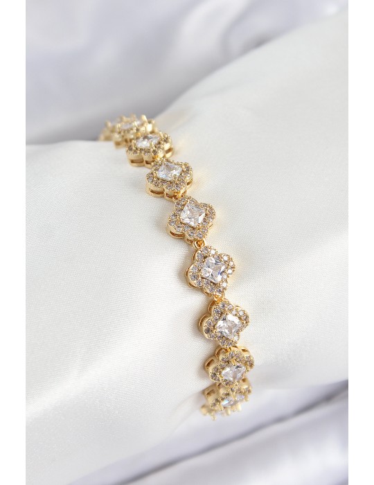 Pirinç Zirkon Taşlı Yonca Baget Model Gold Renk VIP Seri Kadın Bileklik - TJ-BB7510