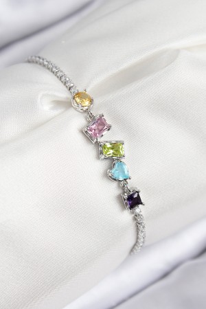 Pirinç Renkli Zirkon Taşlı Geometrik Model Gümüş Renk Kadın Bileklik - TJ-BB7688 Pirinç Renkli Zirkon Taşlı Geometrik Model Gümüş Renk Kadın Bileklik - TJ-BB7688