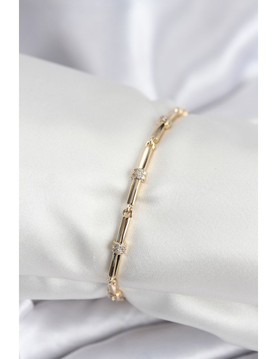 Pirinç VIP Seri Gold Renk Parçalı Model Zirkon Taşlı Kadın Bileklik - TJ-BB7941
