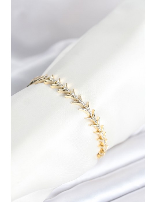 Pirinç Gold Renk Balık Sırtı Model Zirkon Taşlı Kadın Bileklik - TJ-BB8027
