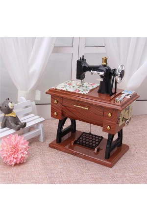 Dikiş Makinesi Görünümlü Müzik Kutusu Dikiş Makinesi Görünümlü Müzik Kutusu