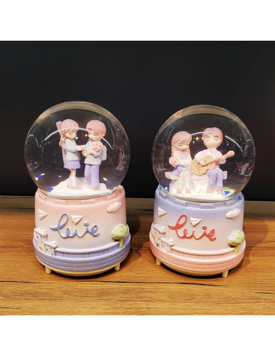 Büyük Boy Kar Küresi