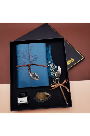 Kaligrafi Kalem Ve Vintage Tasarım Deri Defter Mavi Kaligrafi Kalem Ve Vintage Tasarım Deri Defter Mavi