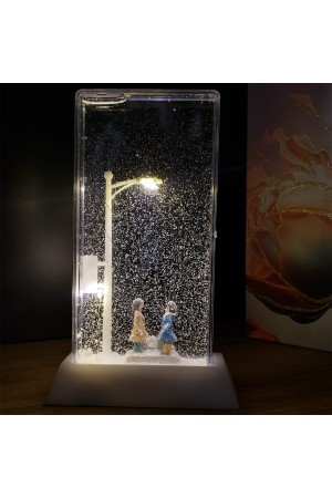 Romantik Sevgililer Tasarımlı Sokak Lambası Kar Küresi