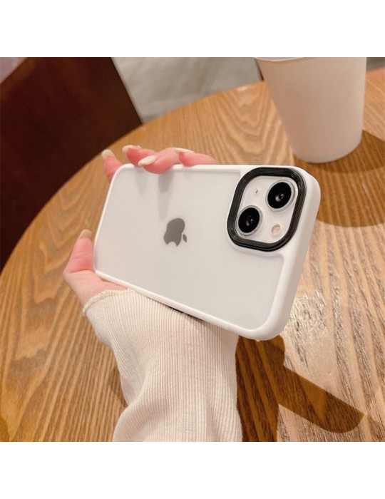 İPHONE 11 PRO MAX YANLARI RENKLİ SİLİKON PARLAK ARKA YÜZEYLİ TİGER HİBRİT KAPAK BEYAZ